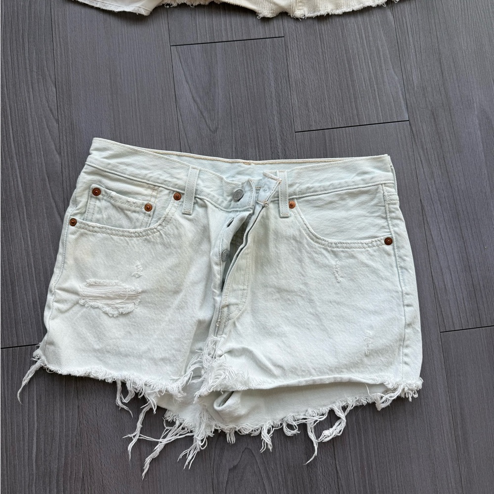 Levi’s light washed shorts